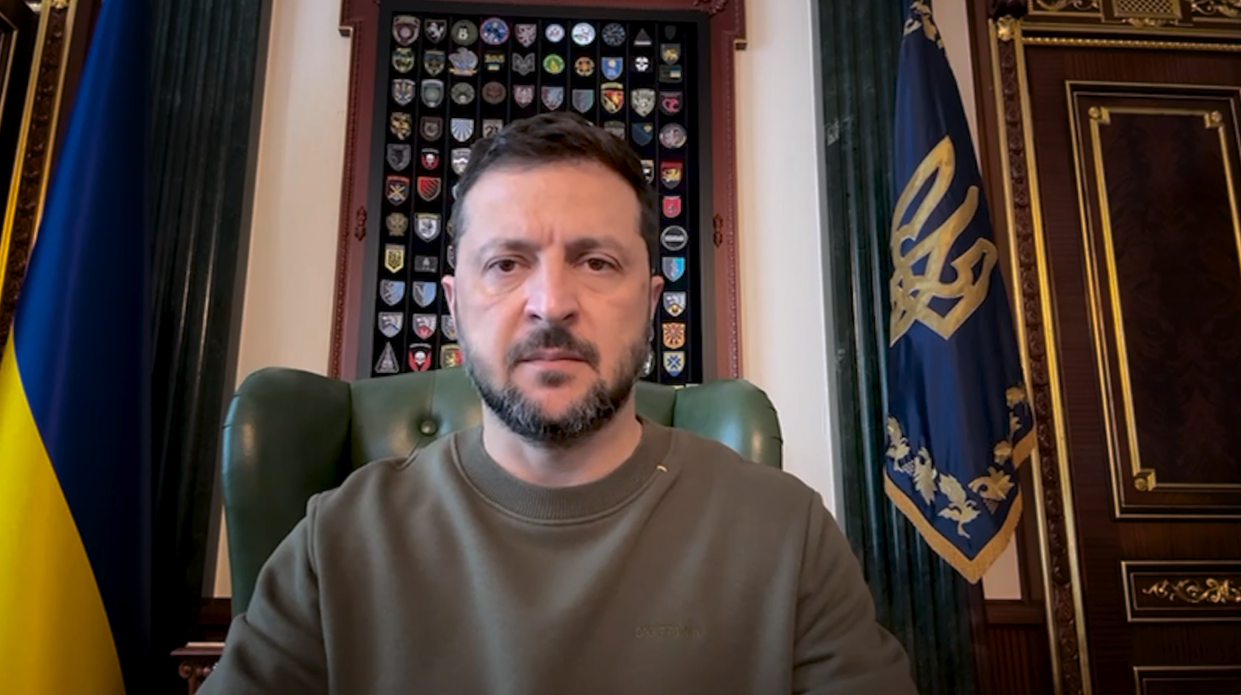 Відповідь на українське територіальне питання є вже в Конституції України, відступати від цього ніхто не буде і не зможе – звернення Президента