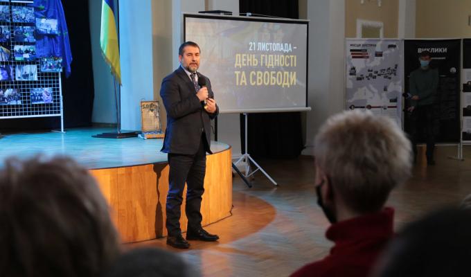 Пам’ятаючи події восьмирічної давнини, ми повинні зробити все можливе, щоб це не було даремно, – Сергій Гайдай до Дня Гідності та Свободи