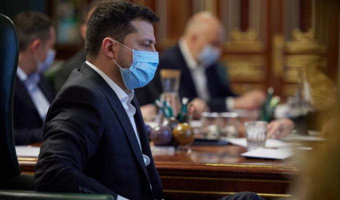 Із січня тисячу гривень, яку отримають вакциновані громадяни України, можна буде витратити ще й на ліки – нарада у Президента