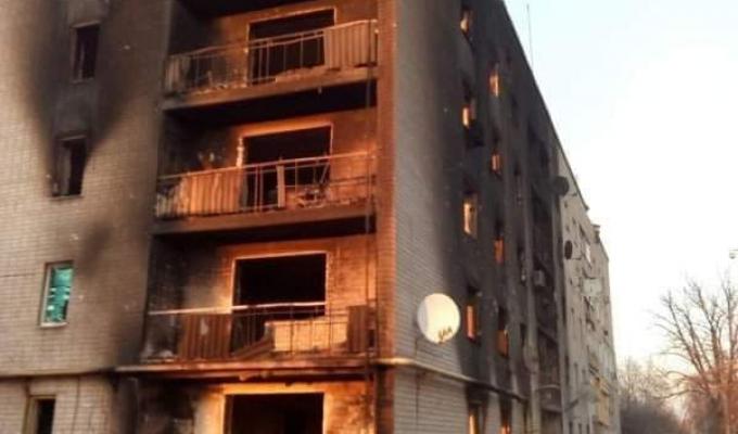 Будинки в Рубіжному та Новодружеську зруйновані російською армією, врятовано п’ять осіб, у Сєвєродонецьку не залишилось жодного вцілілого продовольчого складу, – Сергій Гайдай