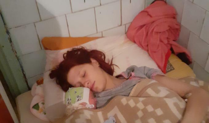 Звичайний героїзм: лисичанські лікарі під обстрілом прийняли пологи 