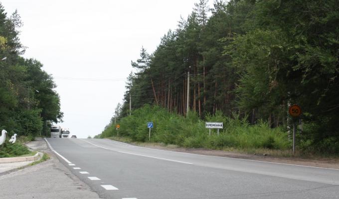 Завершено ремонт дороги між Кремінною та Рубіжним