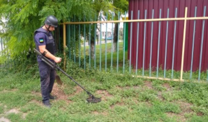 Піротехніками області вилучено 35 вибухонебезпечних предметів