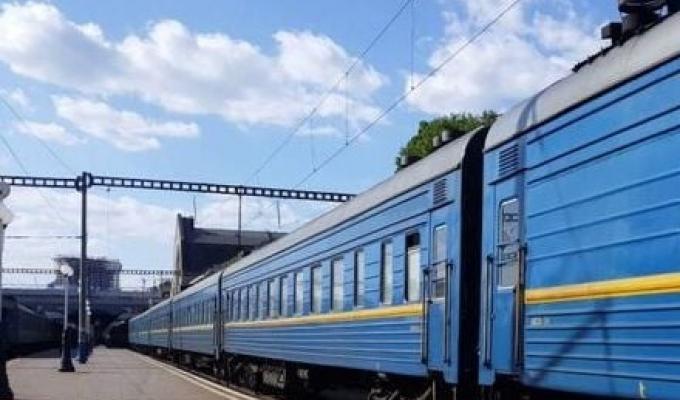 Із понеділка відновлюється курсування поїзда між станціями Кіндрашівська-Нова та Лантратівка