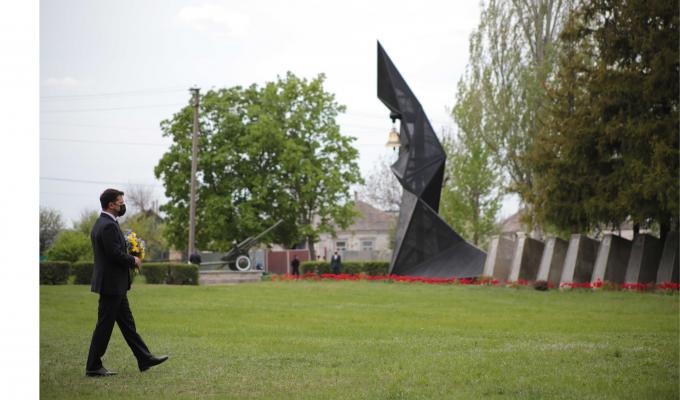 Володимир Зеленський – єдиний Президент України, який приїхав до Мілового, – місцеві жителі Главі держави