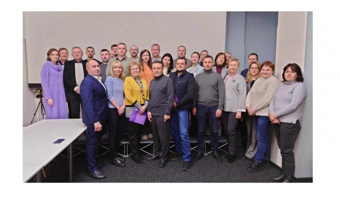 Експерти та державні службовці обговорили кадрові питання після деокупації Луганщини