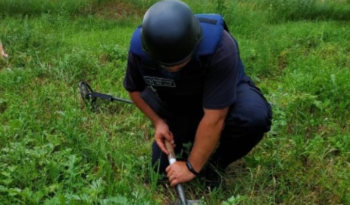 Піротехніками в області вилучено 26 вибухонебезпечних предметів