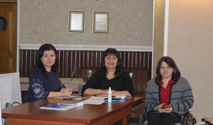 Підсумки гендерного аудиту доступності міст і районів області розглядають на триденному тренінгу в Сєвєродонецьку