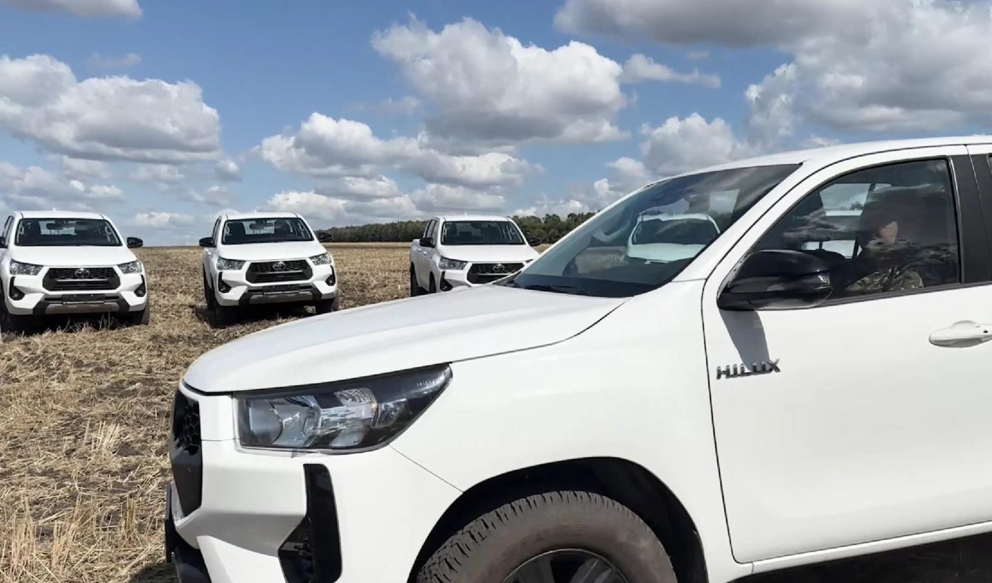 Допомога від Луганщини: 117-та бригада ТРО отримала 10  автівок