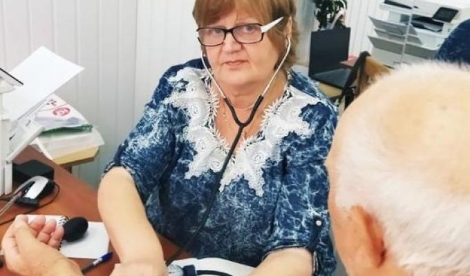 У гуманітарному штабі для переселенців з Луганщини в Івано-Франківській області безоплатно прийматиме сімейний лікар з Лисичанська