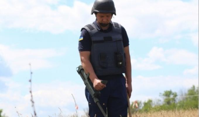 Піротехніками на Луганщині вилучено дві одиниці вибухонебезпечних предметів