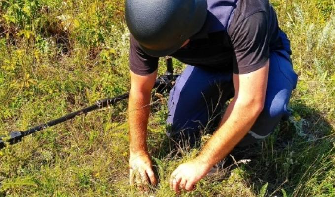 Піротехніками на Луганщині вилучено 15 одиниць вибухонебезпечних предметів 