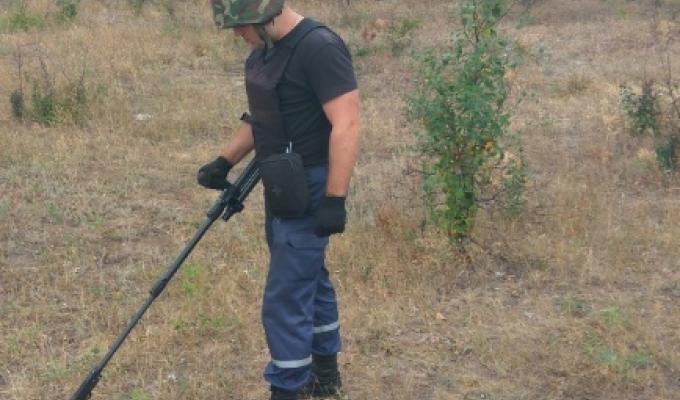 Піротехніками на Луганщині вилучено 15 одиниць вибухонебезпечних предметів 