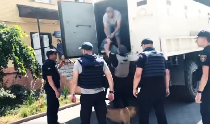 Ще шестеро мешканців Лисичанська обрали життя в безпеці