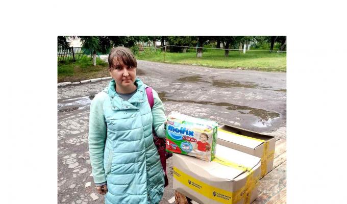 Більше тисячі переселенців з Луганщини отримали допомогу у гуманітарному штабі в Новомосковську