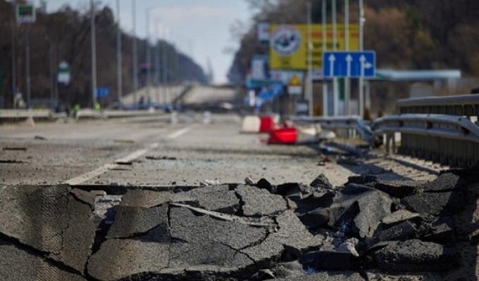 Пошкоджено 23,5 тис. км доріг та 289 автомобільних мостів – Кубраков