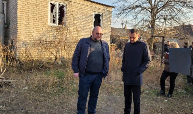 Трьохізбенка: електропостачання відновлене, надання необхідної допомоги триває