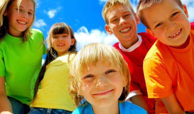 Робота соціальних установ щодо надання соціальних послуг дітям Луганської області