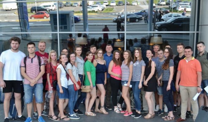 Молодь Луганщини з числа внутрішньо переміщених осіб відпочиває у Грузії