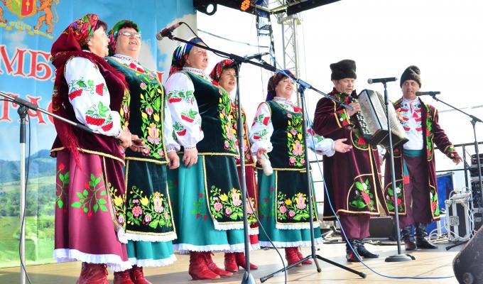 Колектив зі Сватівського району прийняв участь у етнофестивалі бойківської культури «Карпатія»