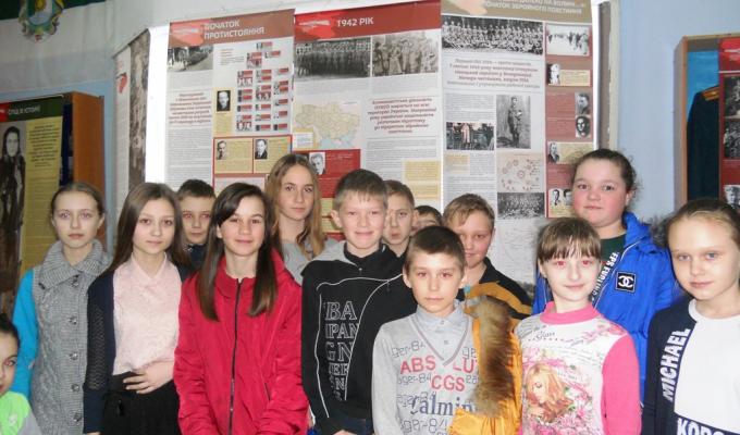 Виставка про УПА крокує Луганщиною