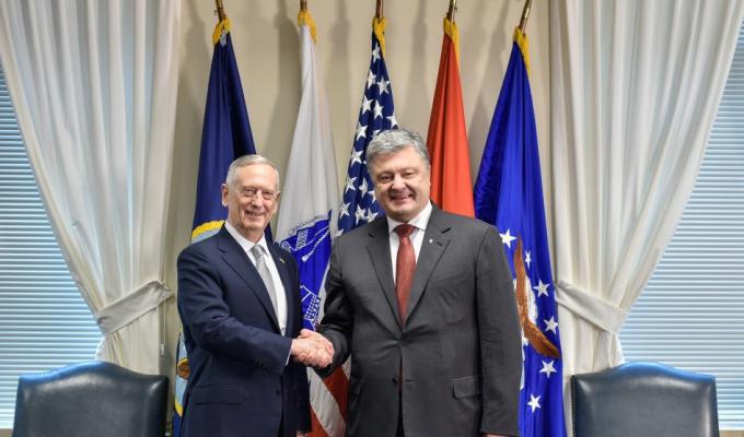 Президент України зустрівся з Міністром оборони США