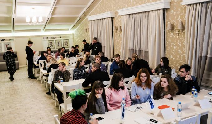 «Зустріч і знайомство»: у Сєвєродонецьку служби представили функції та можливості допомоги постраждалим від насильства