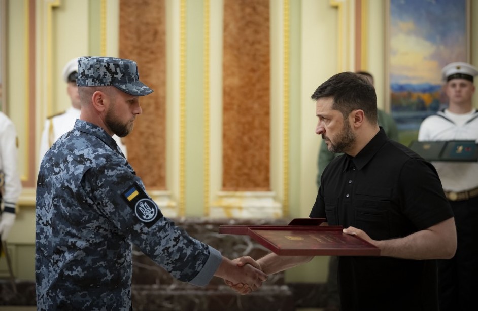 Звання Герой України Глава держави присвоїв Денису Чумаку з Катеринівки