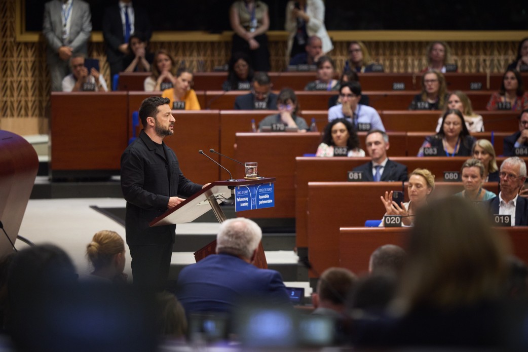 Володимир Зеленський: Маємо докласти всіх зусиль, щоб російські злочинці, включно з Путіним, постали перед правосуддям у Гаазі