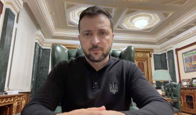 Треба дотиснути Росію до чесного миру; обов’язково всі внутрішні сили консолідуємо – звернення Президента