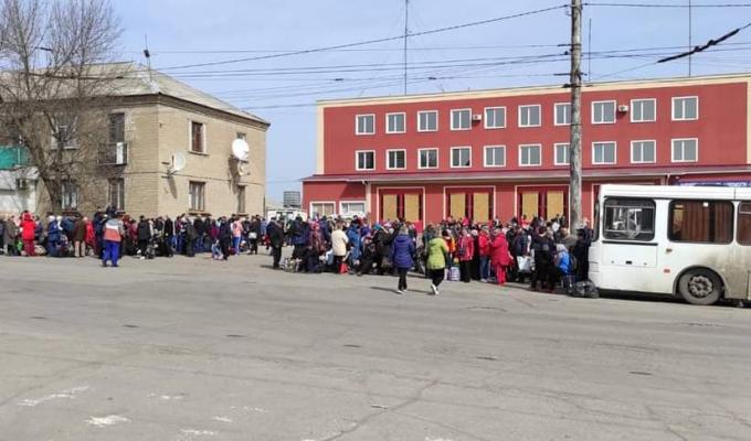 Сергій Гайдай: із Гірського та Попасної врятовано більше 300 жителів