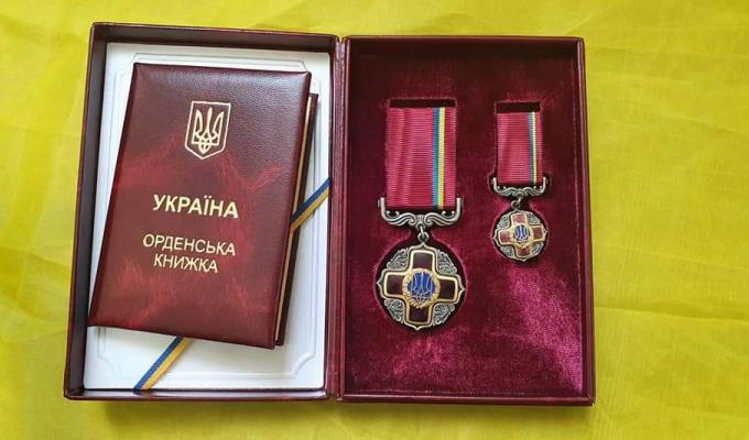 Володимир Зеленський відзначив двох журналістів Луганщини державними нагородами