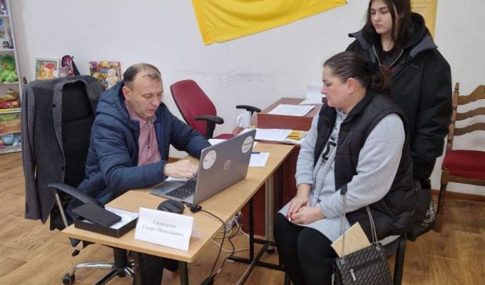 Майже 1,5 тисячі наших переселенців звернулися на тижні до хабів Попаснянщини