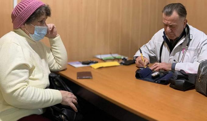 Завтра у Кремінському хабі в Дніпрі ВПО прийматиме лікар