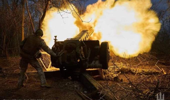 У Довжанську поновлюють на військовому обліку шахтарів із виробничими травмами, у Рубіжному немає ліків – препарати шукають по оголошеннях, у деокупованих Невському та Новолюбівці готуються до посівної – замовили насіння