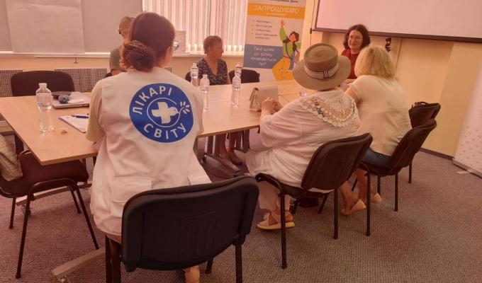 Médicos del Mundo надають психологічну підтримку ВПО з Луганщини