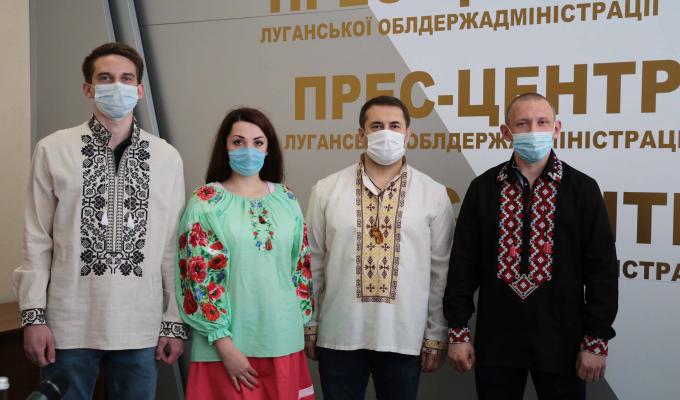 Вишиванки для героїв 