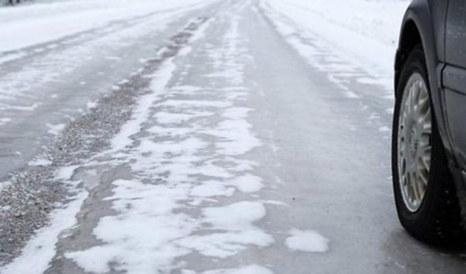 Будьте обережними при ожеледиці