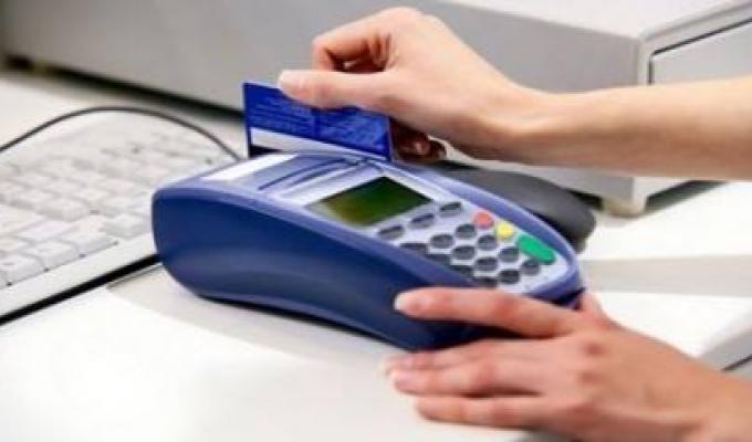 У відділеннях «Ощадбанку» області триває ідентифікація внутрішньо переміщених осіб-пенсіонерів