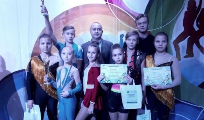 У всеукраїнській першості з акробатичного рок-н-ролу луганчани здобули бронзу