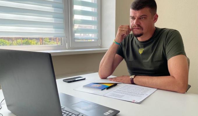 Артем Лисогор: Продовжуємо працювати над забезпеченням ВПО тимчасовим житлом