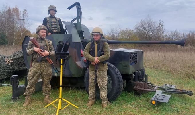 Закриємо небо разом: захисникам Луганщини допомагають громади регіону