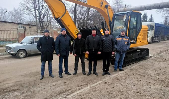 Новий екскаватор для потреб Луганщини вже у строю