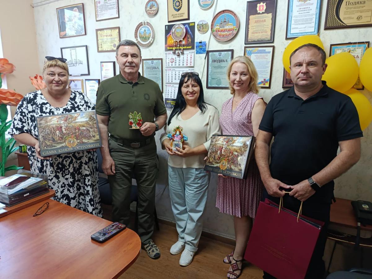 У Почесному консульстві Литовської Республіки в Києві організують виставку майстрів декоративно-прикладного мистецтва Запоріжжя та Луганщини