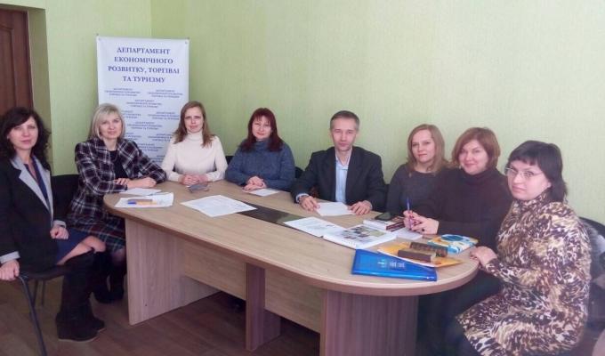 Проведено робочу зустріч з фахівцями кафедри міжнародної економіки і туризму інституту міжнародних відносин СНУ ім. В.Даля Проведено робочу зустріч з фахівцями кафедри міжнародної економіки і туризму інституту міжнародних відносин СНУ ім. В.Даля