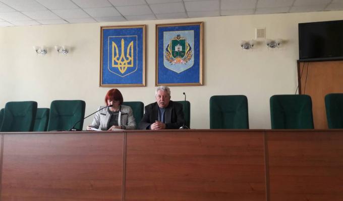 Департаментом агропромислового розвитку облдержадміністрації сумісно з Асоціацією сільгосптоваровиробників Луганської області розпочато цикл нарад щодо впровадження в дію Урядових програм підтримки аграрного сектору
