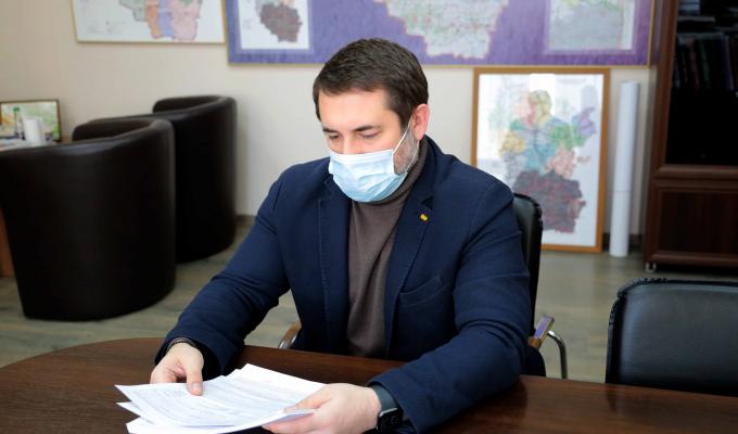 Медики Луганщини першими в Україні застраховані від COVID-19
