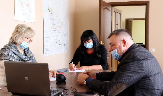 Жителі Луганщини долучилися до диктанту національної єдності