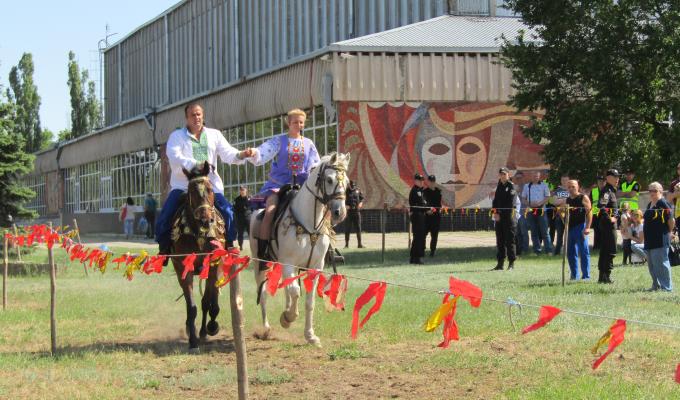 Обласний кінний театр представив нову виставу у Сєвєродонецьку 