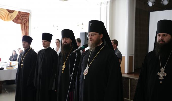 Перший обласний молитовний сніданок відбувся у Сєвєродонецьку